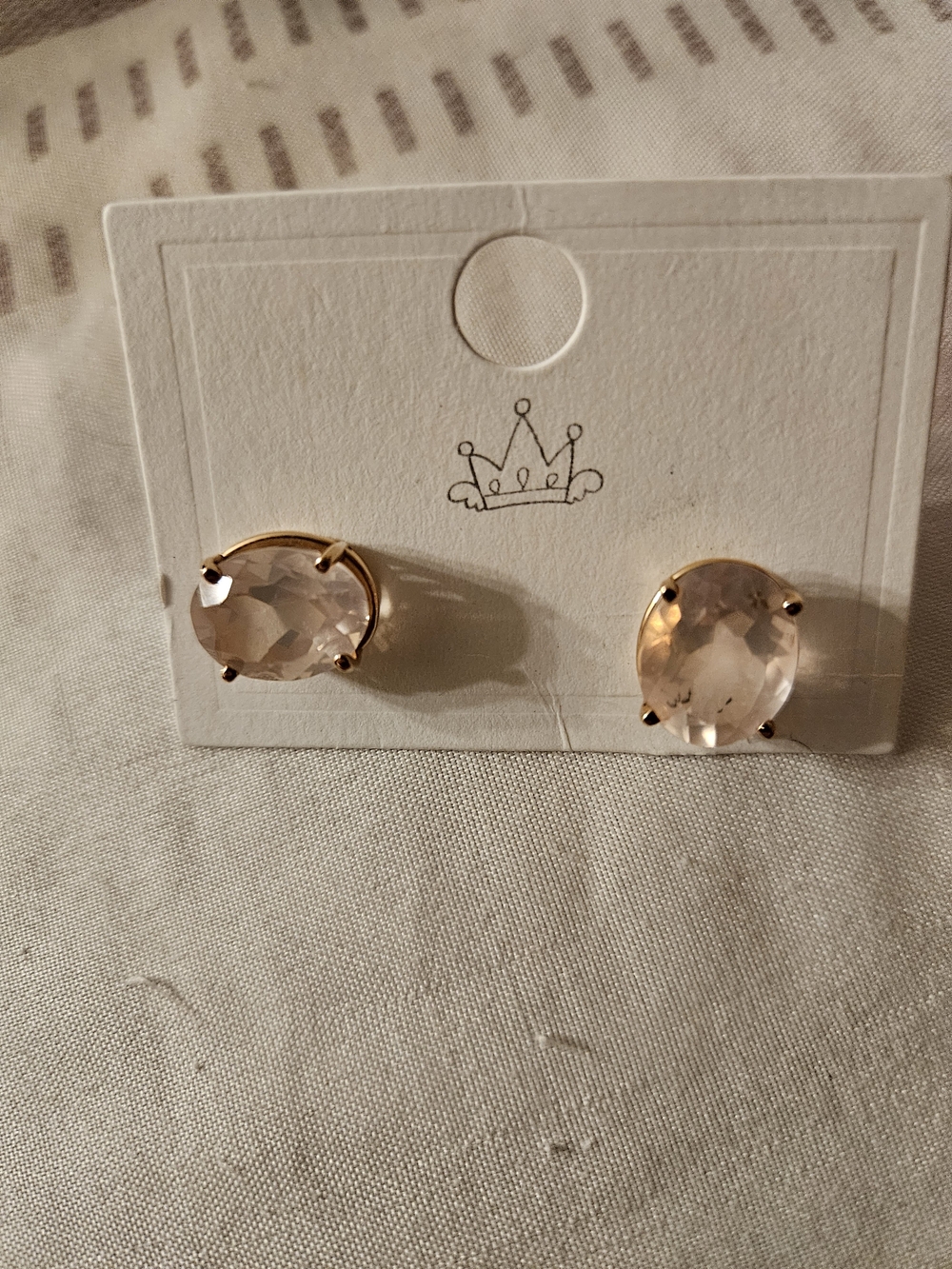 2 kart 14k Gold- Rose Quarts Crystal Stud Earrings